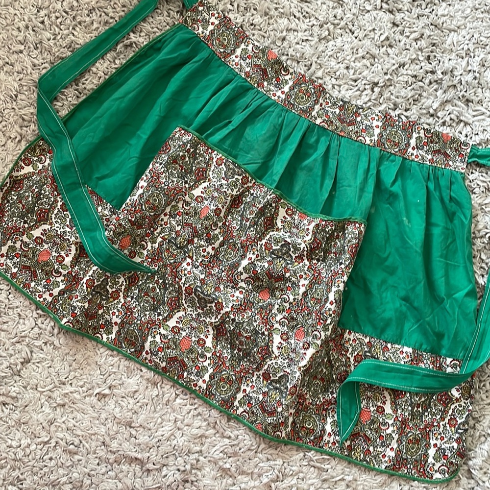 Vintage Women’s Apron